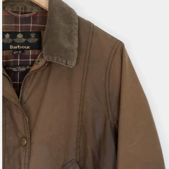 Barbour “Vintage Beadnell” Waxed Cotton Jacket - Picture 5 of 13